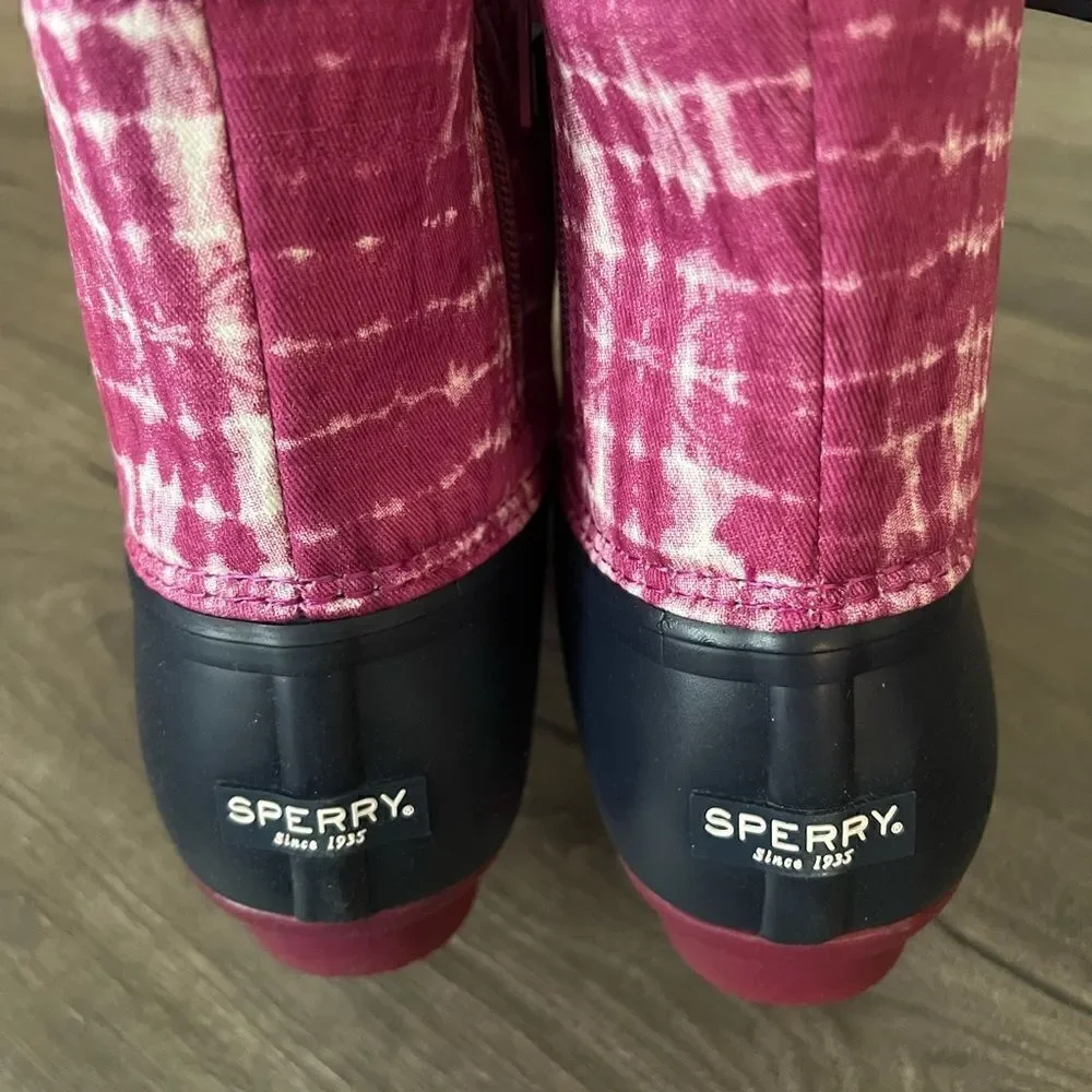 Sperry rubber water